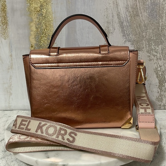 NWT Michael Kors Manhattan with Travel Coin Pouch - Primerose - STUNNING ๐๐๐คฉ - Picture 4 of 15